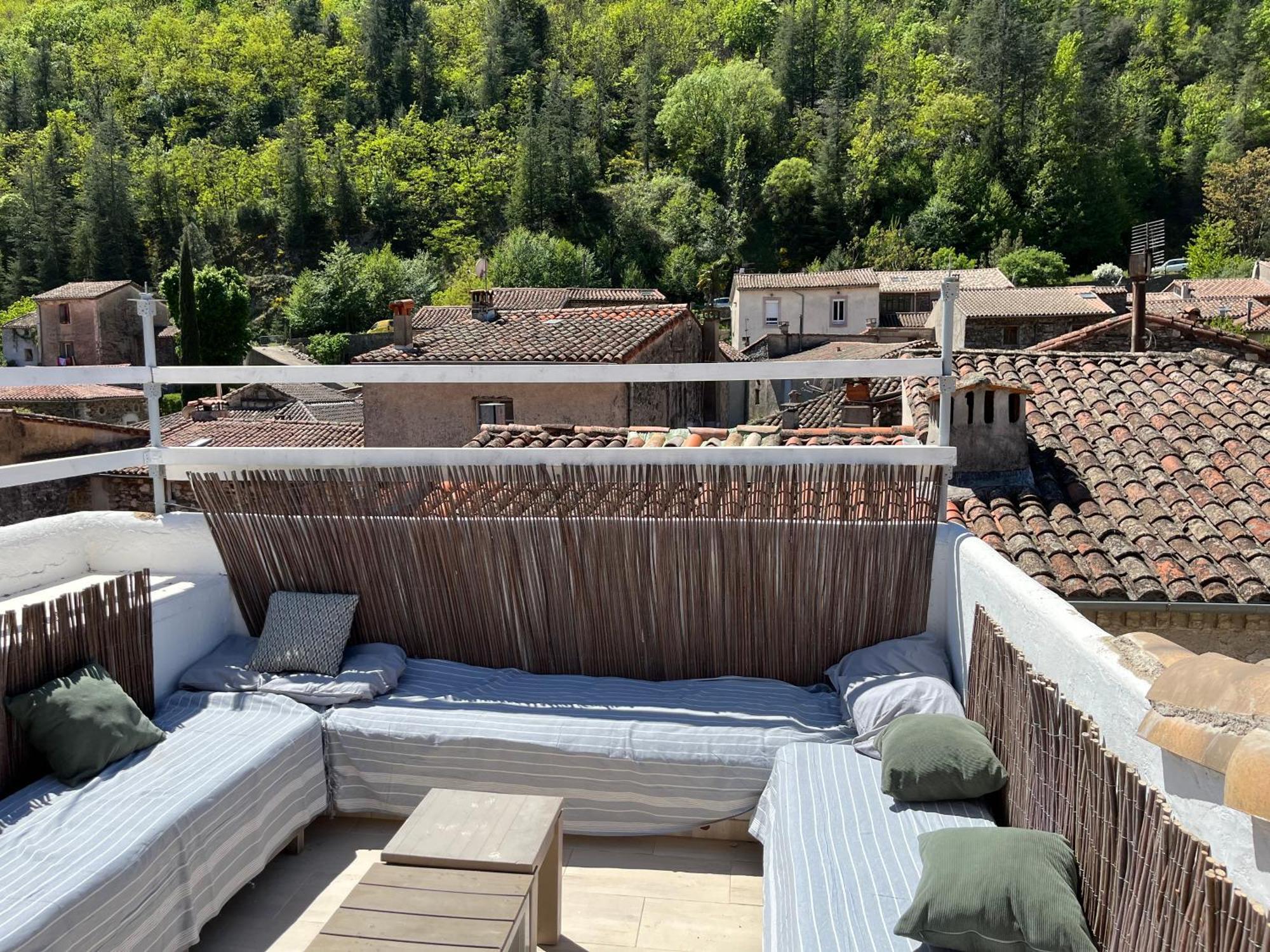 Appartement , Terrasse Tropezienne Proche Cascade De La Vis Saint-Laurent-le-Minier Exterior photo