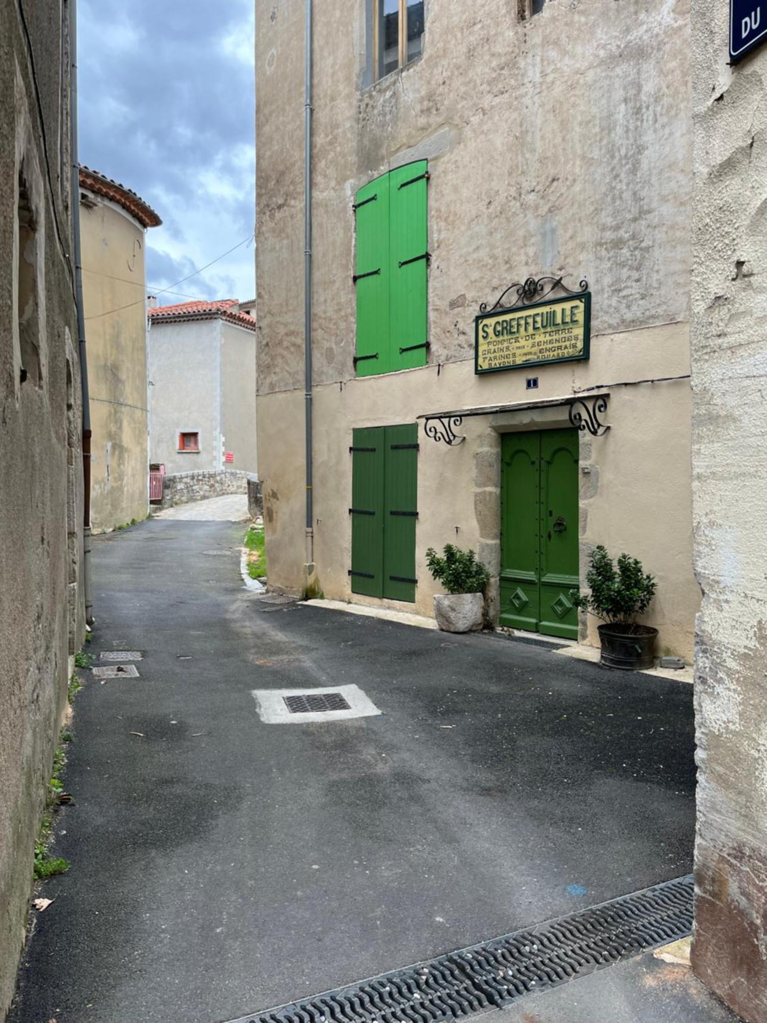 Appartement , Terrasse Tropezienne Proche Cascade De La Vis Saint-Laurent-le-Minier Exterior photo